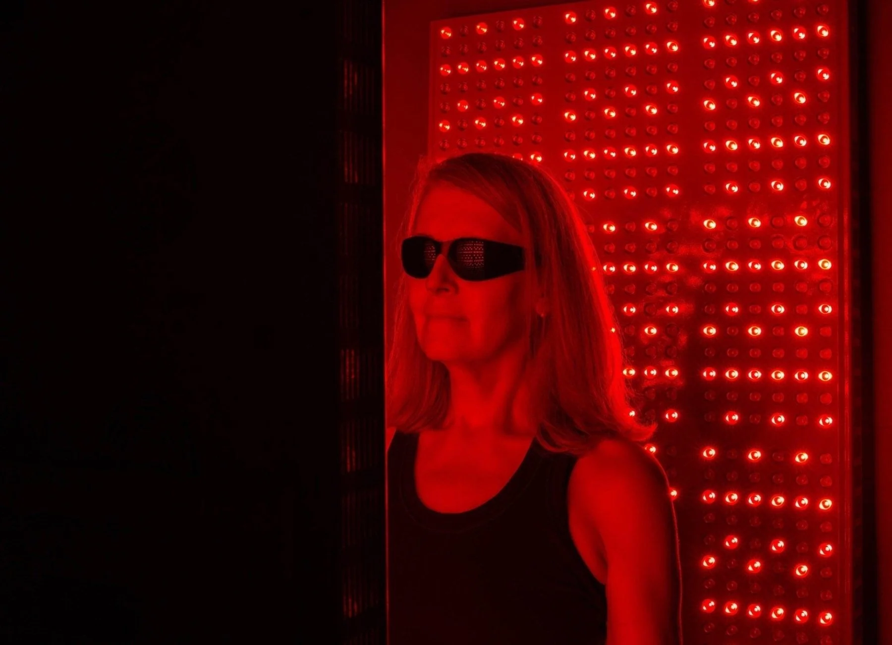 Mito Red Light | Red Light Therapy Glasses IR5 (Extra Dark) - Image 3